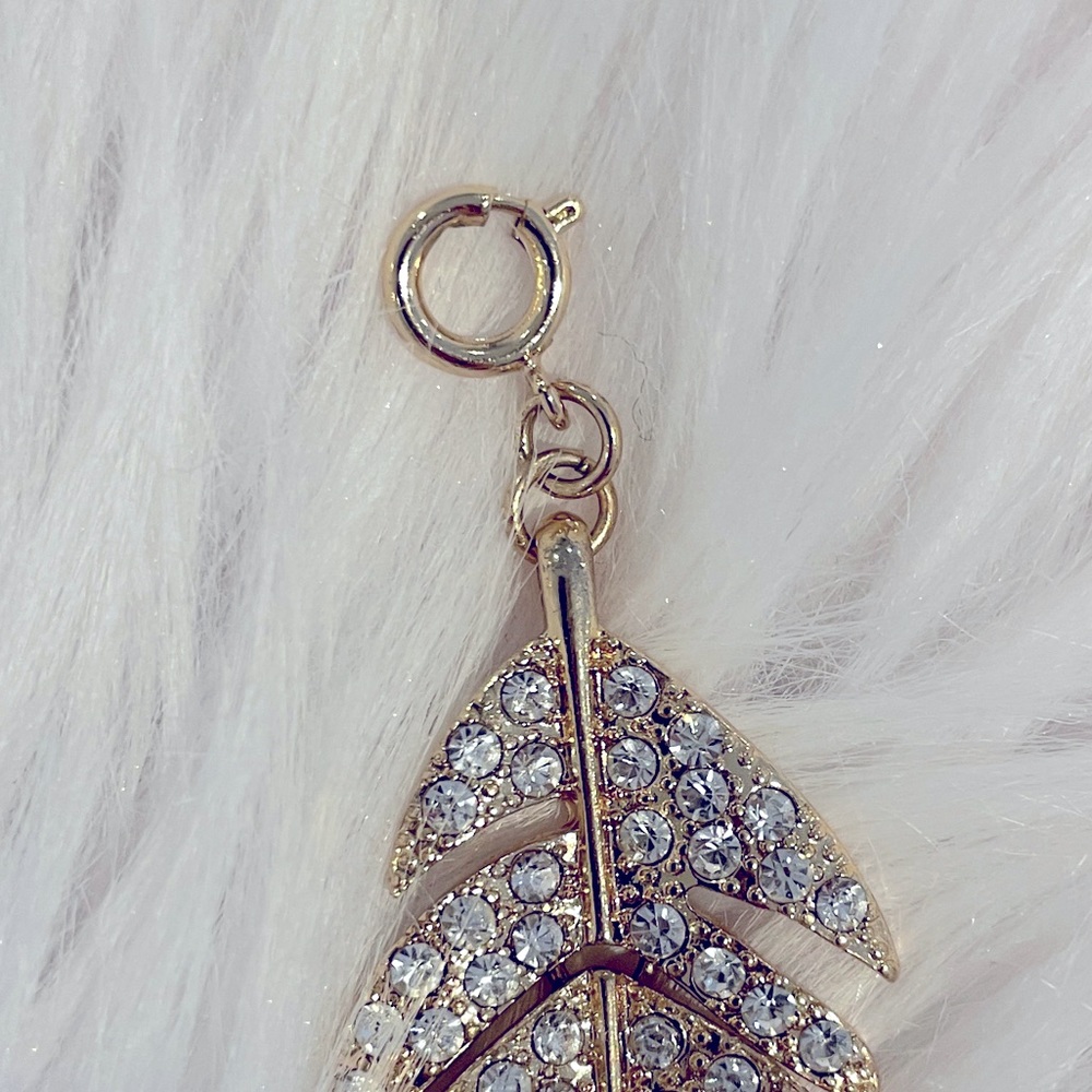 Statement Rhinestone Leaf Pendant - Picture 5 of 6